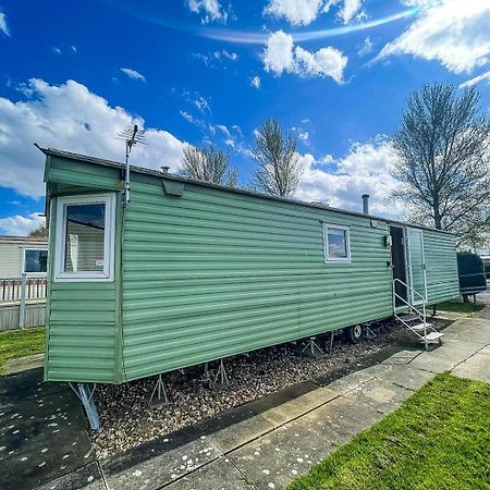Lovely 8 Berth Caravan At Southview Holiday Park In Skegness Ref 33061C Hotel Exterior foto