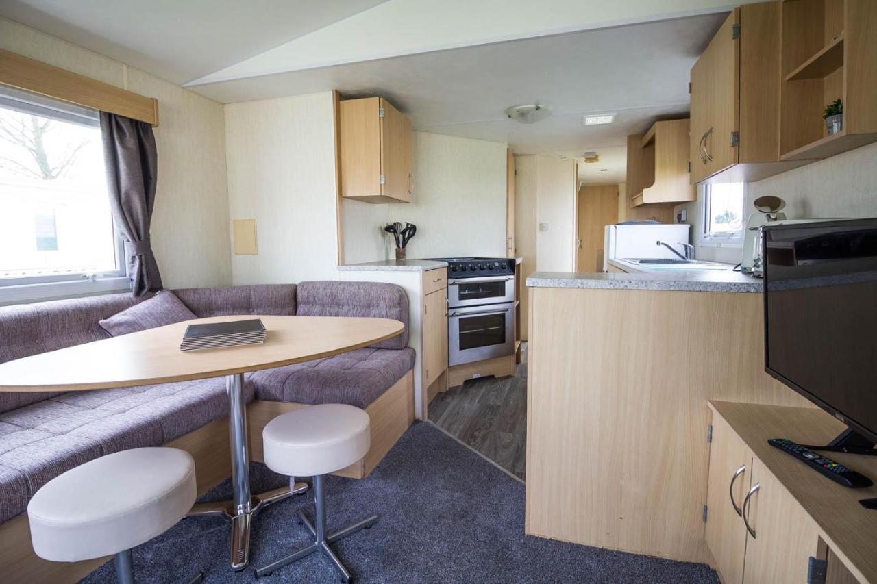Lovely 8 Berth Caravan At Southview Holiday Park In Skegness Ref 33061C Hotel Exterior foto
